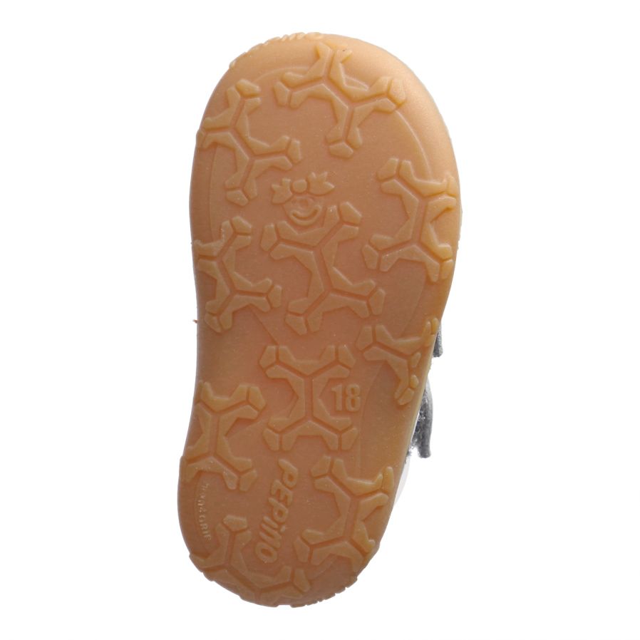 A unisex boot by Ricosta, with toe bumper in pale grey with double velcro fastening. Sole view.