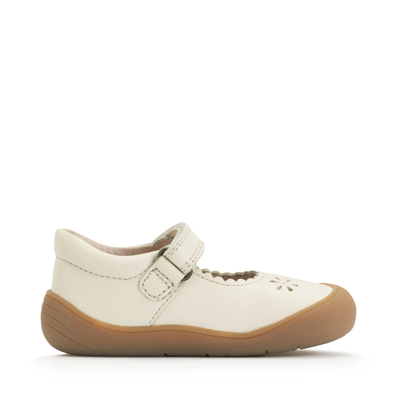 A girls shoe by Start-Rite, style Charms, in dusky pink with t-bar, velcro strap and front and back bumpers. Left side inner view