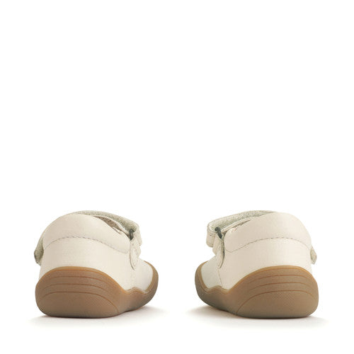 A girls shoe by Start-Rite, style Charms, in dusky pink with t-bar, velcro strap and front and back bumpers. Back view of pair