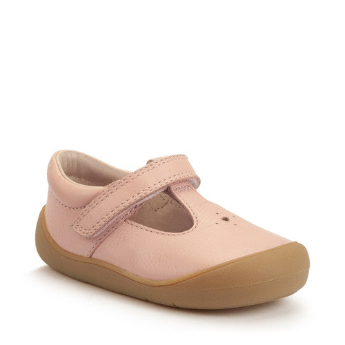A girls shoe by Start-Rite, style Charms, in dusky pink with t-bar, velcro strap and front and back bumpers. Angled rght side view.