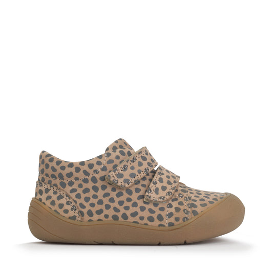 A girls shoe by Start-Rite, stye Scoot, in taupe with heel and toe bumpers and two velcro straps. Right side view