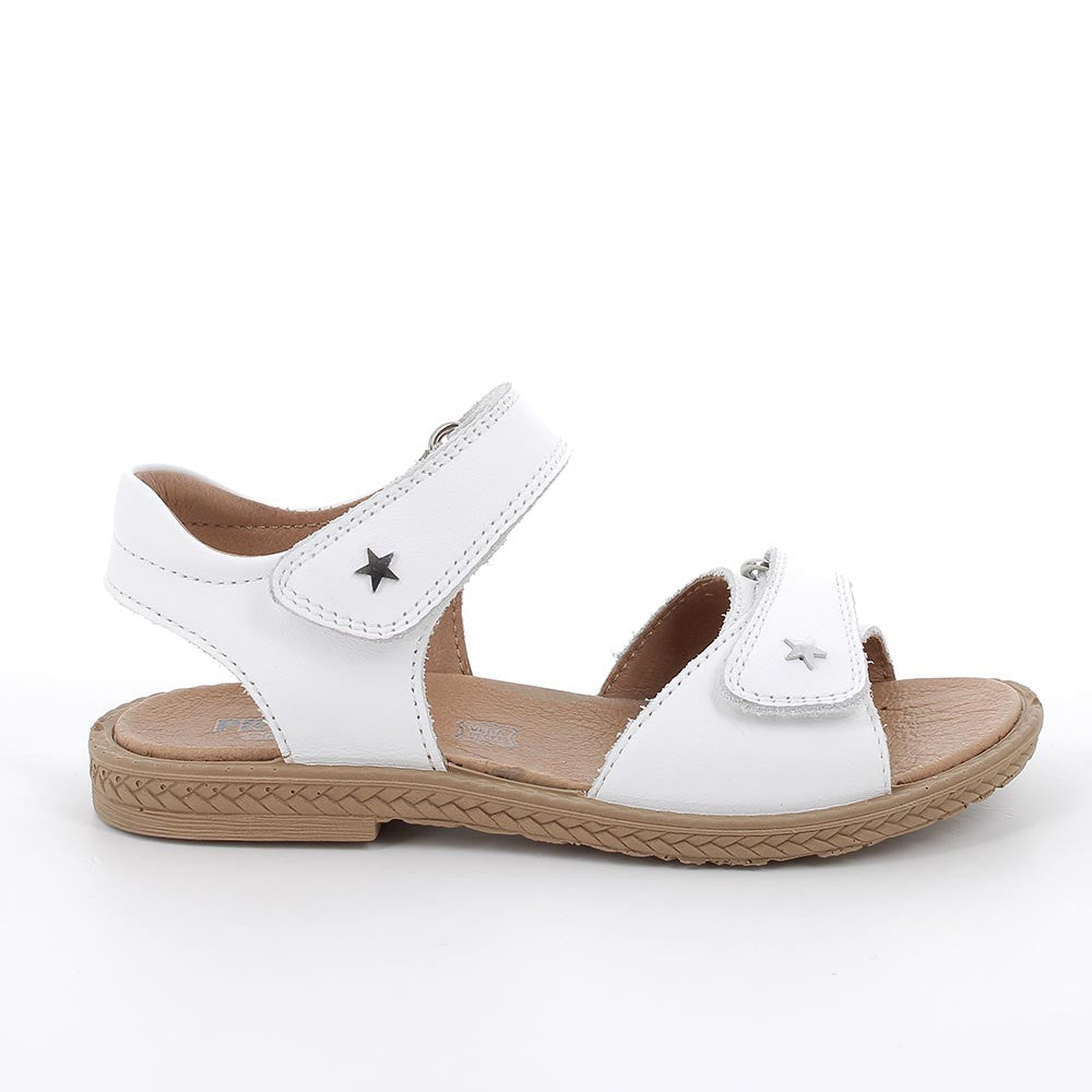 A girls open toe sandal by Primigi, style Amelia, in white , velcro fastening. Right side view.