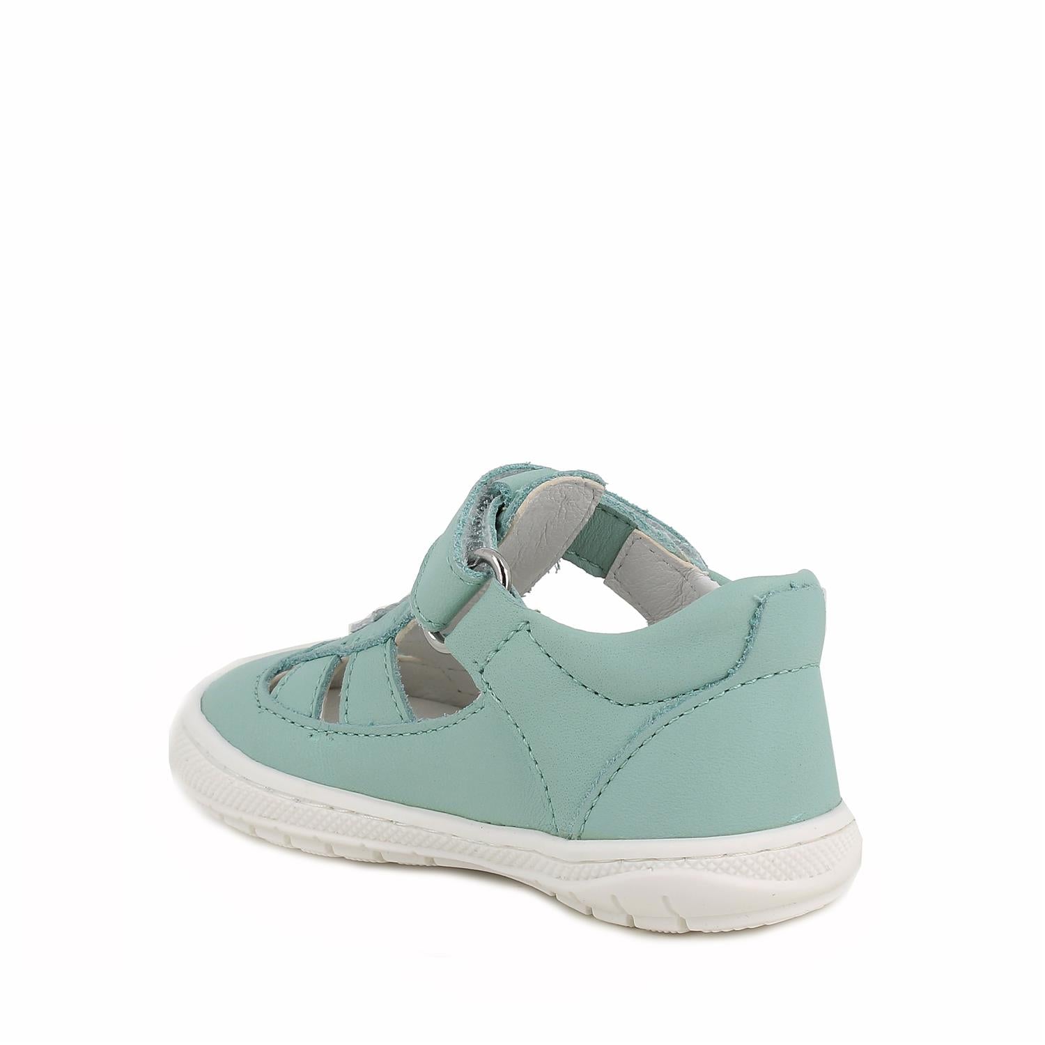 A girls closed toe sandal by Primigi, style Baby Soft in acqua, velcro fastening. Right inner side view.
