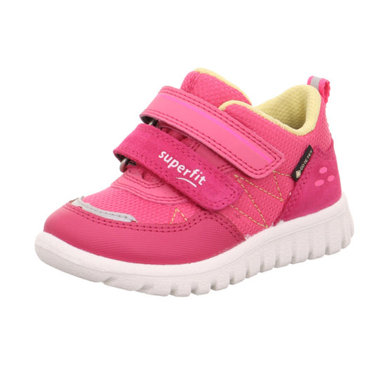 A girls waterproof casual shoe by Superfit, style Sport7 Mini 1-006182, in pink with reflective trim and double velcro fastening. Angled right side view.