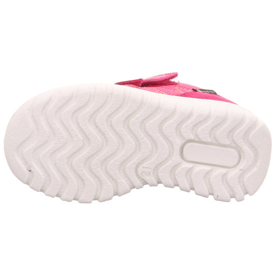 A girls waterproof casual shoe by Superfit, style Sport7 Mini 1-006182, in pink white reflective trim and double velcro fastening. Sole view.