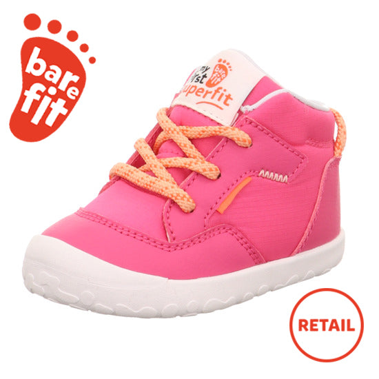 A girls first boot by Superfit, style Flummi in fuxia with lace fastening. Left angled view. Featuring bare fit branding.