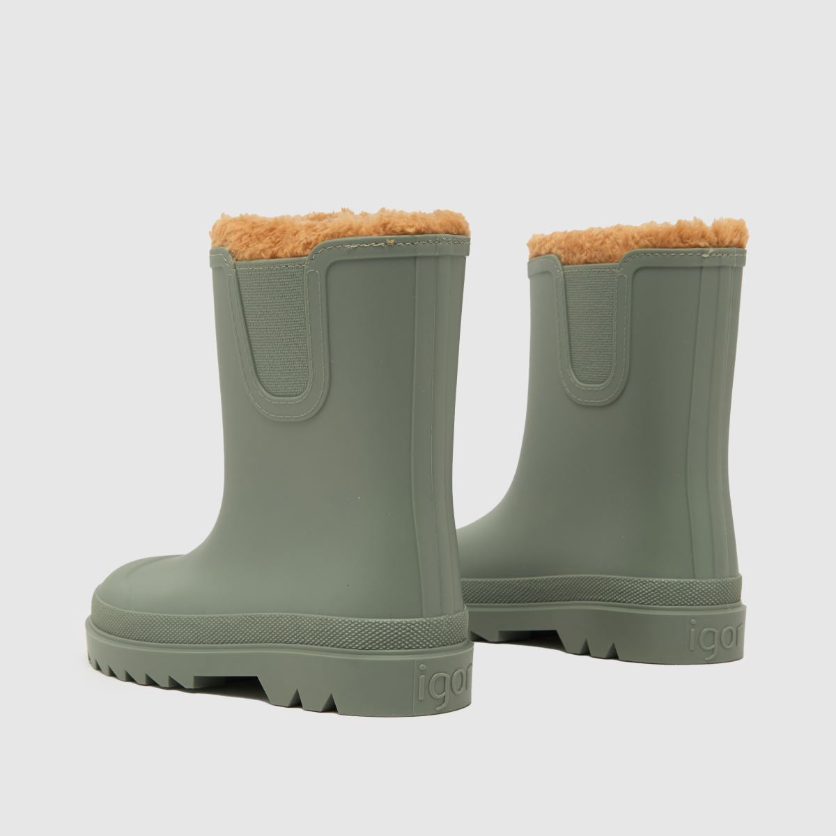 A lined welly by Igor, style Tokio Borreguito, in grey with tan fur lining. Angled left side view.