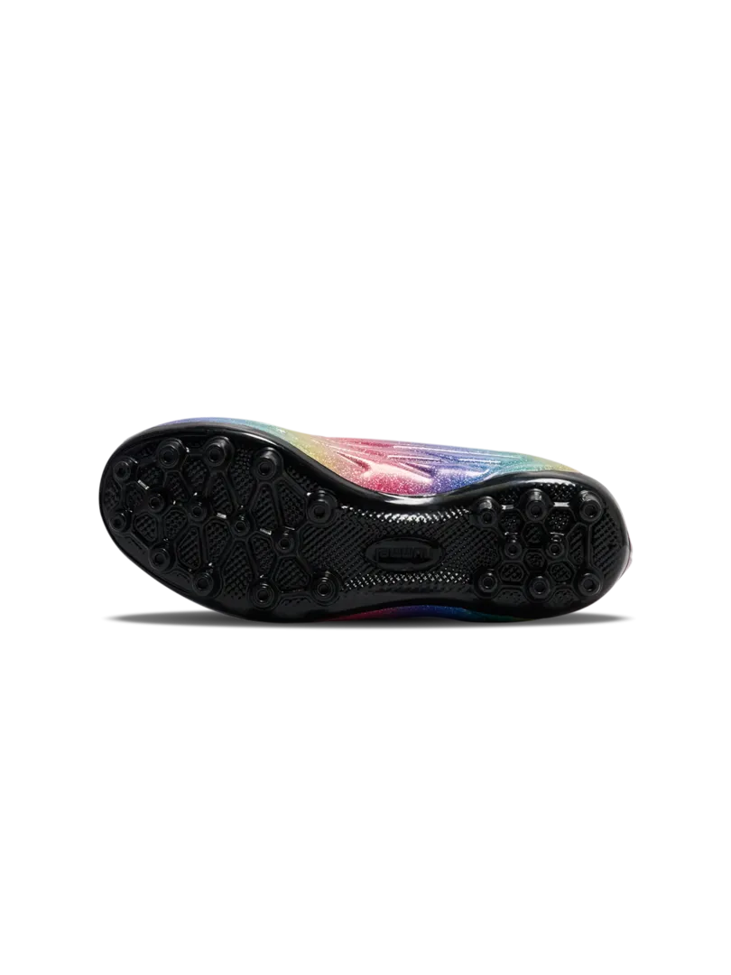 A multi ground football boot by Hummel, style Top Star M.G VC 2.0 JR 236169-3638 in Pink-A-Boo with velcro strap and elastic lace. View of sole