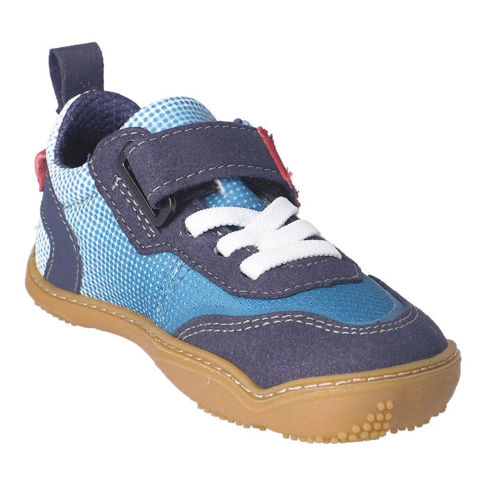 A boys casual shoe by Ricosta, style Fichte in ocean/adriatic with vecro strap and elastic laces. Inner view