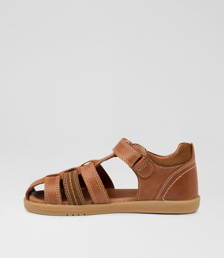 A unisex sandal by Bobux, style Roam in Caramel with velcro strap. Inner right side view