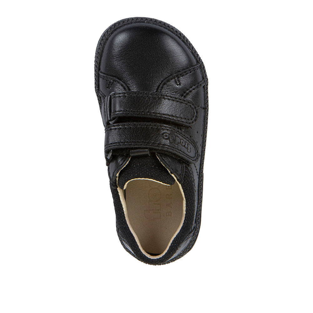 Boys barefoot school shoe by Froddo in the style Loop Steve in black leather with two velcro straps. Top view.
