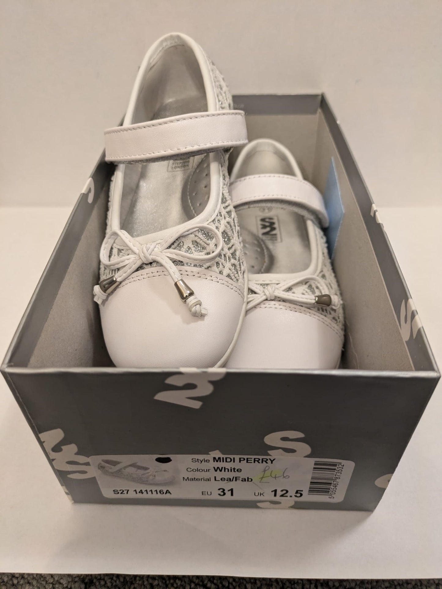 Step2wo | Girls Mary Jane Shoes | White / Silver | Size EU31 / UK 12.5