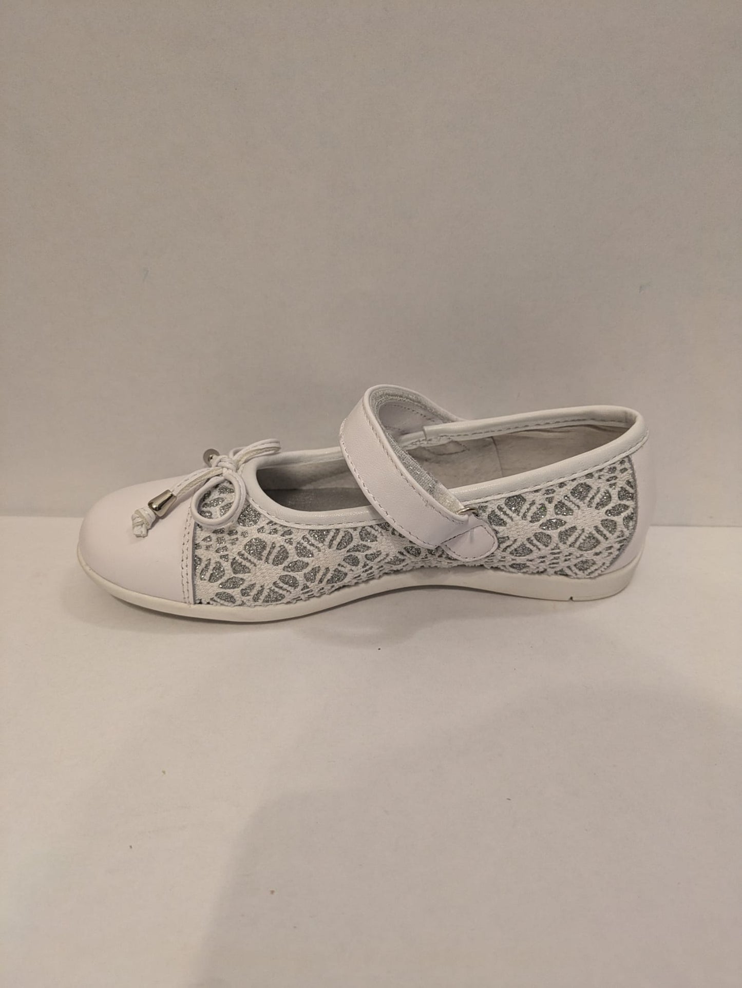 Step2wo | Girls Mary Jane Shoes | White / Silver | Size EU31 / UK 12.5