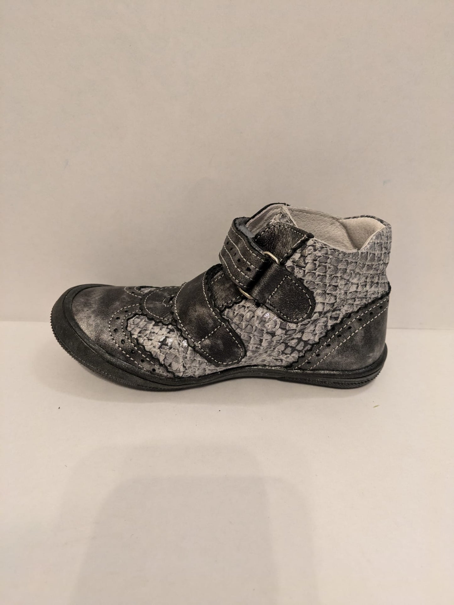 Bellamy | Girls Boots | Silver / Grey | Size EU27 / UK 9