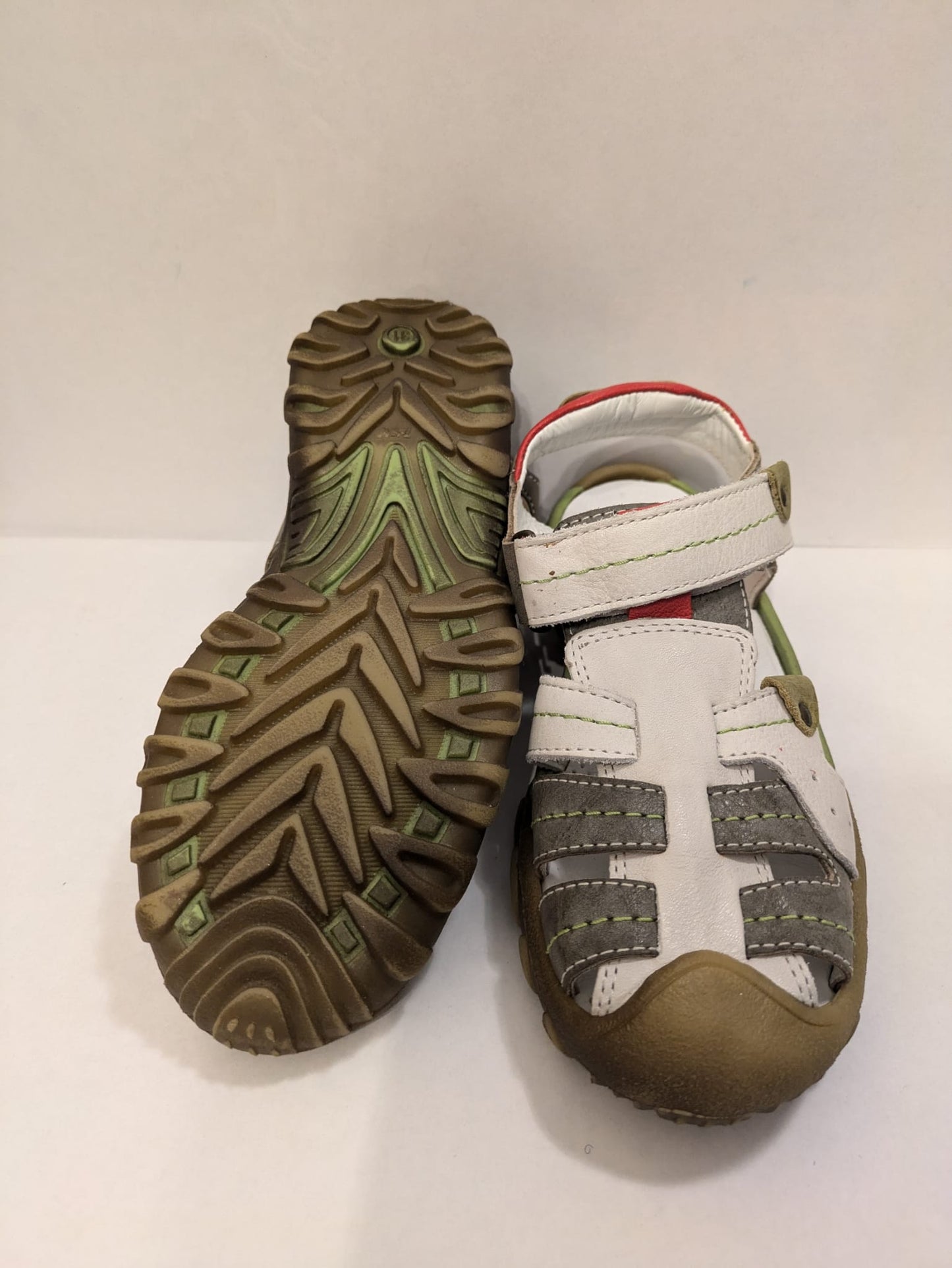 Bellamy | Boys Closed Toe Sandals | White / Multi | Size UK12.5 / EU31
