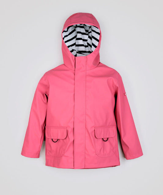 A girls hooded rain coat by Igor, style Euri, in pink with pockets and navy and white stripe lining. Front view.