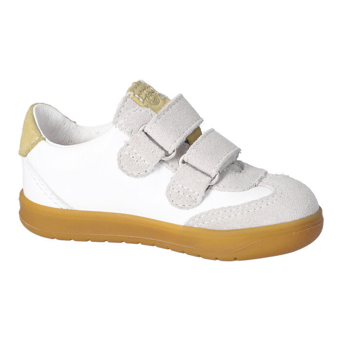 A girls casual shoe by Ricosta, style Dakota in white/pink with pink stripe detail on the side and beige detail on ankle and tongue. Inner left side view