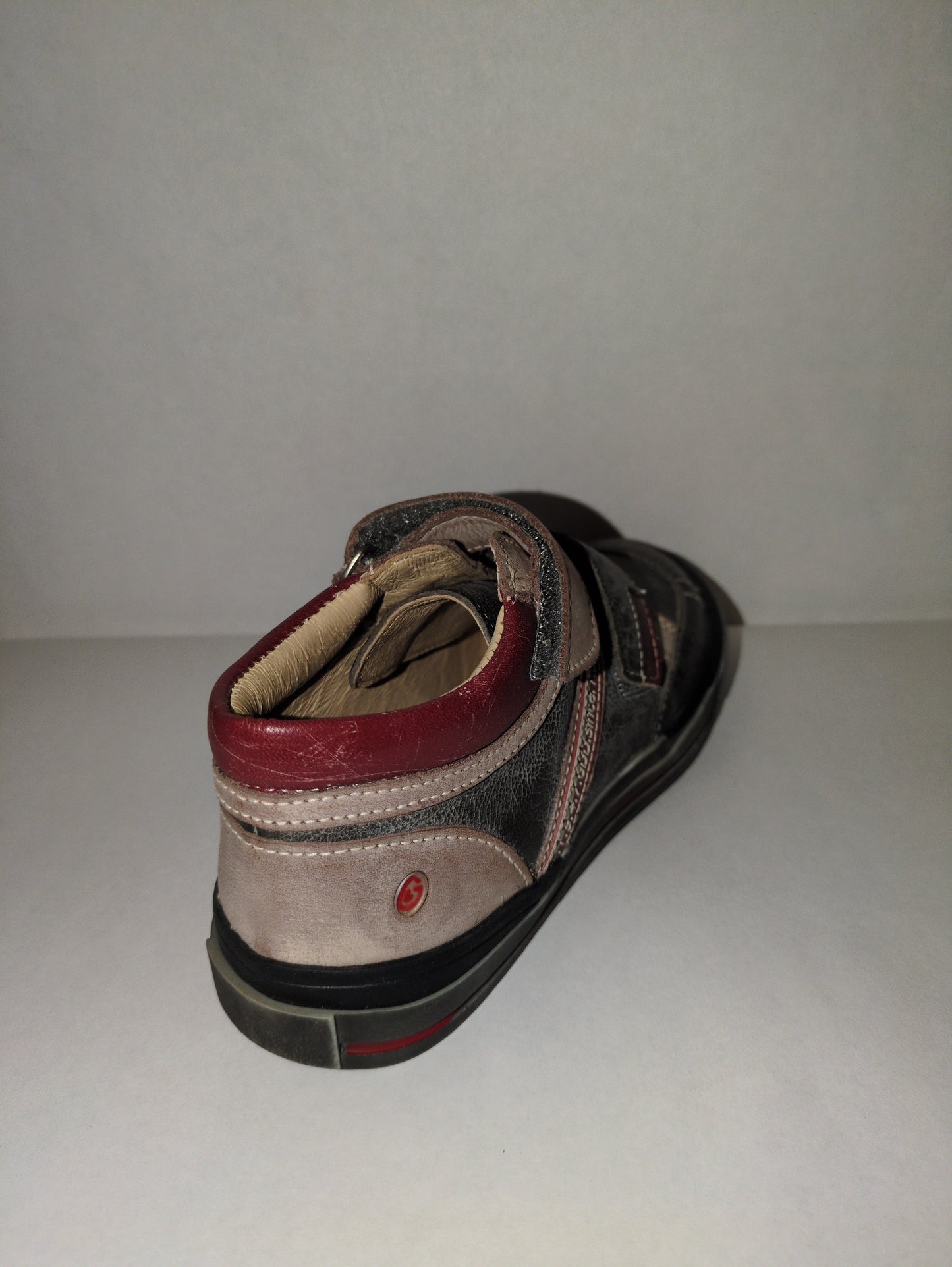 GBB | Outlet | Boys Shoe | Grey/Red | Size EU31 / UK12.5