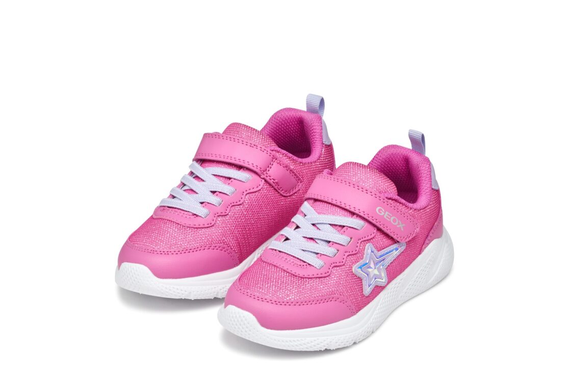 A girls trainer by Geox, style J Sprintye in fuchsia / lilac. Velcro / elastic lace fastening . Angled view of a pair.