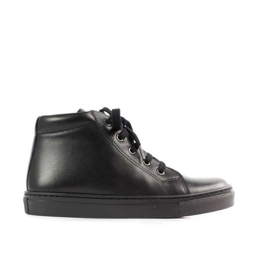 A girls ankle boot by Petasil, style Gracie, in black with lace up fastening. Right side view.